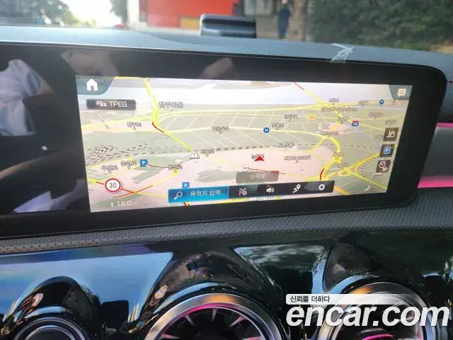Mercedes-Benz CLA-Class 2023 — Фото 11/20