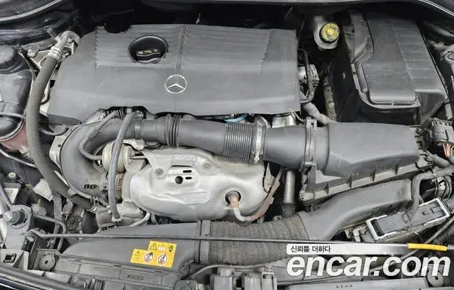 Mercedes-Benz B-Class 2018 — ფოტო 6/14