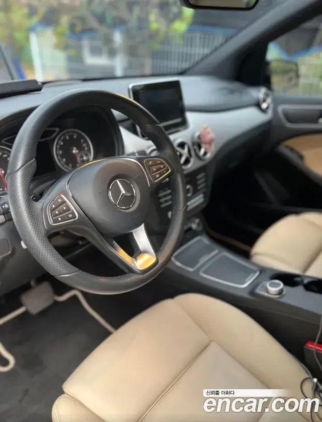 Mercedes-Benz B-Class 2018 — ფოტო 4/14