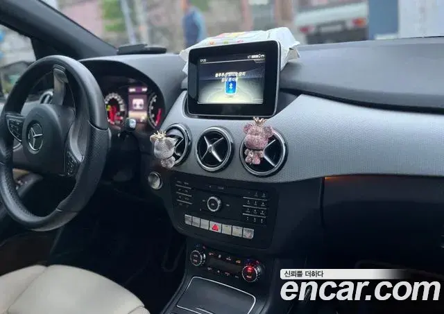 Mercedes-Benz B-Class 2018 — ფოტო 14/14