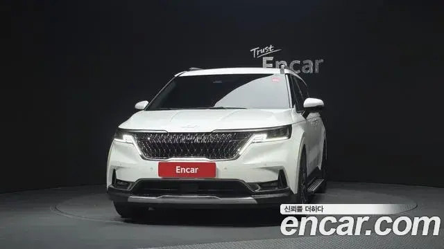 Kia Carnival 2023 — Фото 2/20