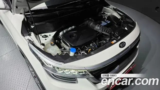 Kia Seltos 2019 — ფოტო 18/30