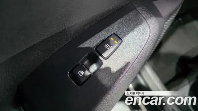 Kia Seltos 2019 — ფოტო 28/30