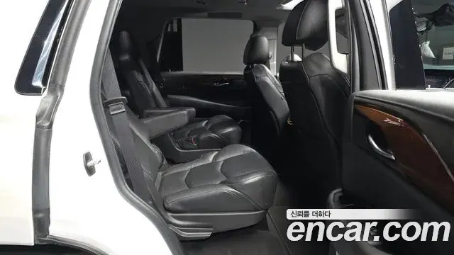 Cadillac Escalade 2020 — Photo 9/32