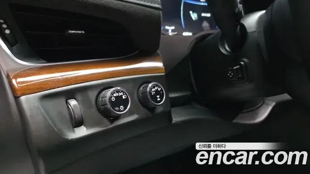 Cadillac Escalade 2020 — Photo 29/32