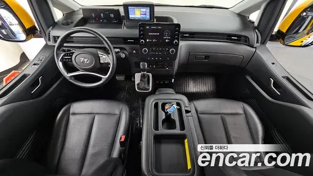 Hyundai Staria 2022 — Фото 7/20