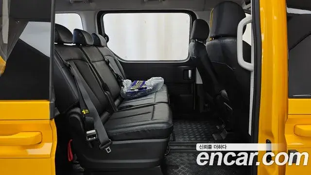 Hyundai Staria 2022 — Фото 12/20