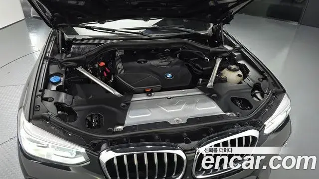 BMW X4 2021 — Фото 6/20
