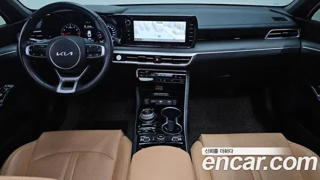 Kia K5 2023 — Фото 7/20
