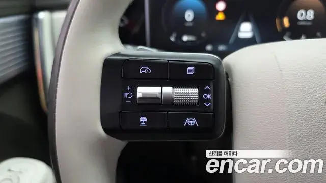 Hyundai Santa Fe 2025 — Фото 17/20
