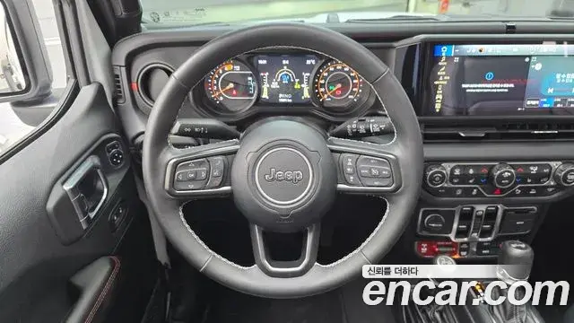 Jeep Wrangler 2025 — Фото 12/20
