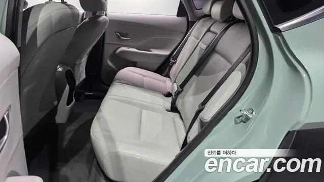 Hyundai Kona 2023 — Фото 11/20