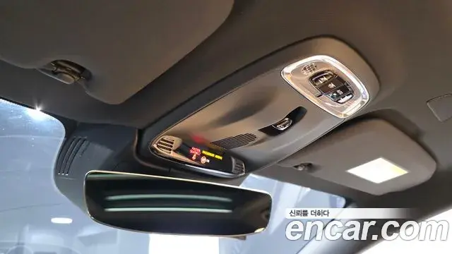 Volvo V60 Cross Country 2019 — Photo 37/39