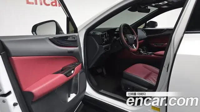 Lexus NX350h 2025 — Şəkil 16/36