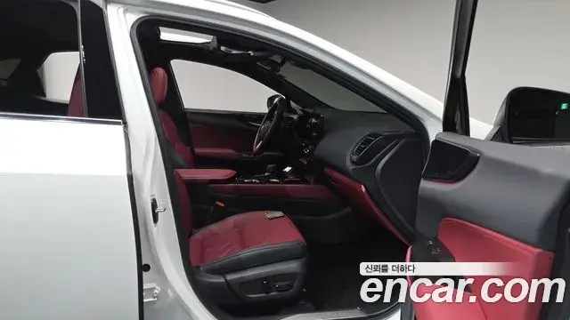 Lexus NX350h 2025 — Şəkil 26/36