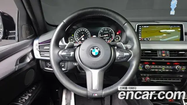 BMW X6 2018 — Фото 14/20