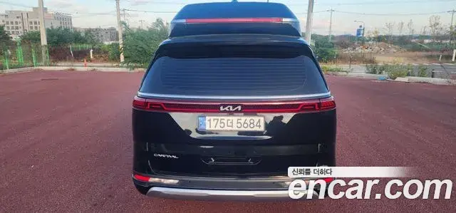 Kia Carnival 2022 — Фото 4/10