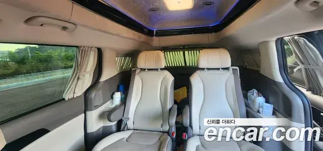 Kia Carnival 2022 — Фото 7/10