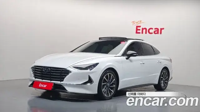 Hyundai Sonata 2019 — Фото 1/20
