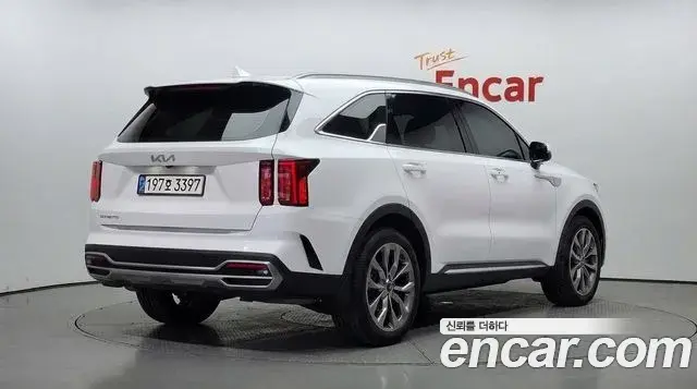 Kia Sorento 2022 — Фото 2/20
