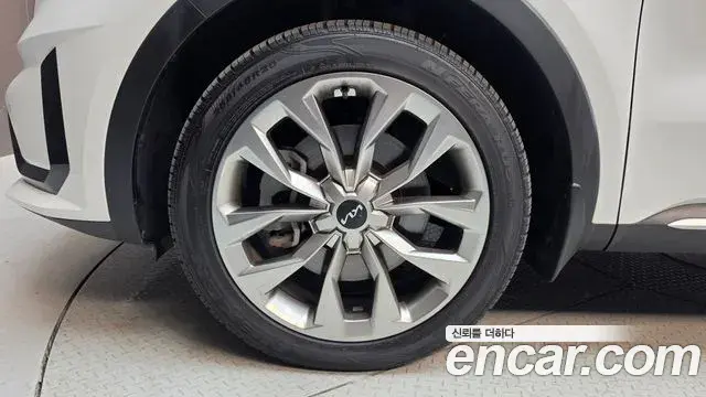 Kia Sorento 2022 — Фото 5/20