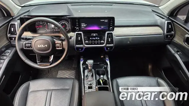 Kia Sorento 2022 — Фото 7/20