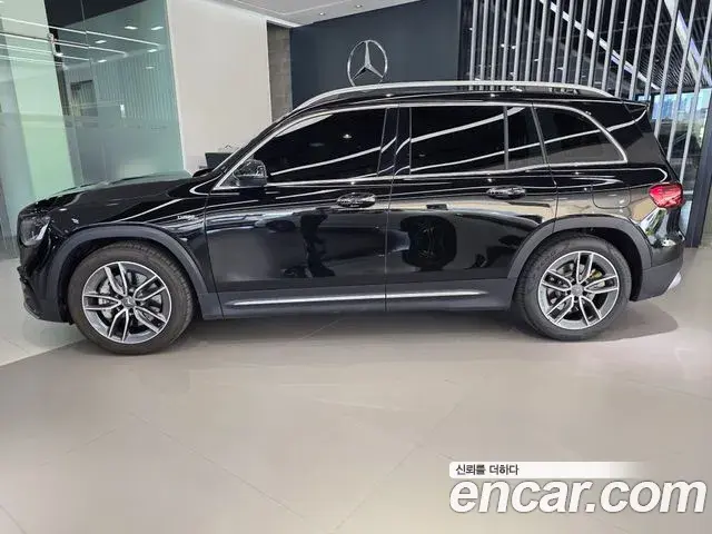 Mercedes-Benz GLB-Class 2026 — Фото 6/20