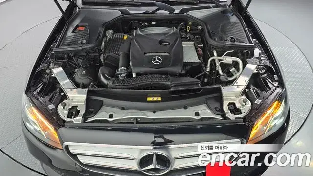 Mercedes-Benz E-Class 2019 — Фото 6/20