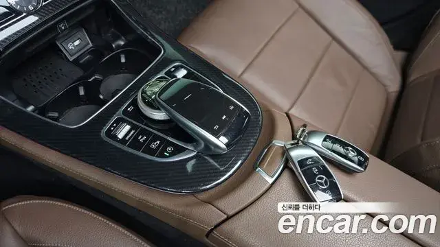 Mercedes-Benz E-Class 2019 — Фото 18/20