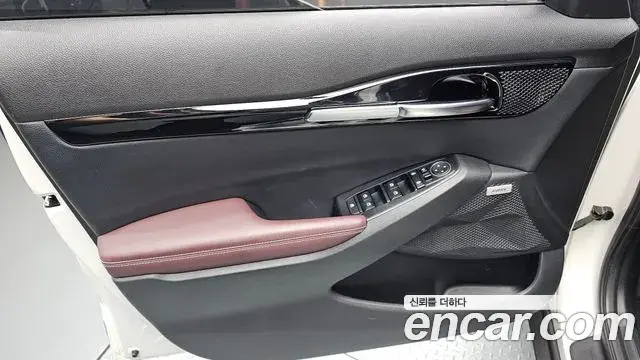 Kia Seltos 2019 — Photo 2/37