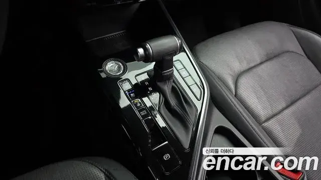 Kia Niro 2022 — Фото 9/20
