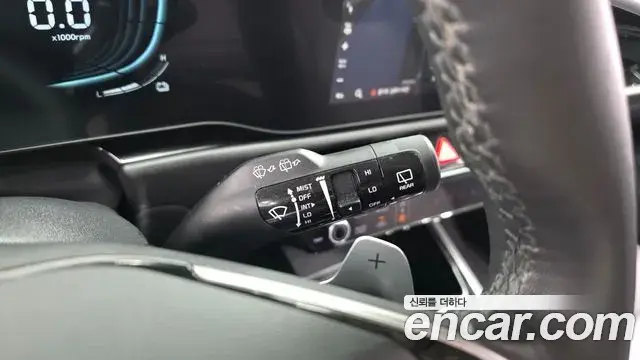 Kia Niro 2022 — Фото 17/20