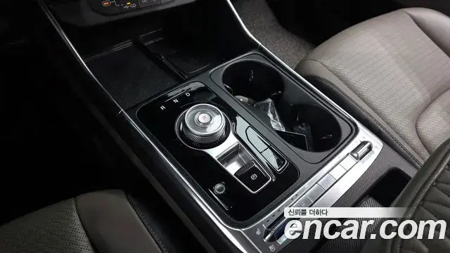 Kia Carnival 2025 — ფოტო 11/31