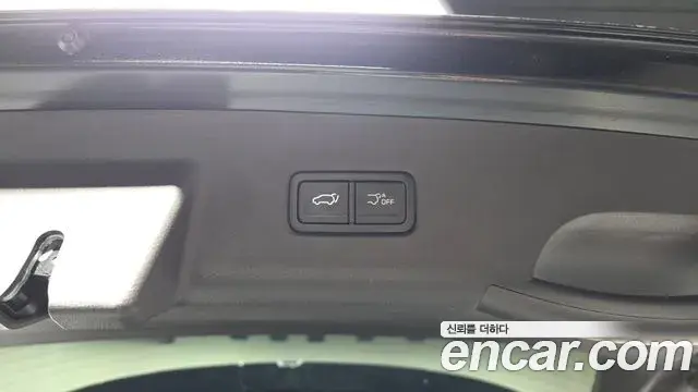 Kia Carnival 2025 — ფოტო 17/31