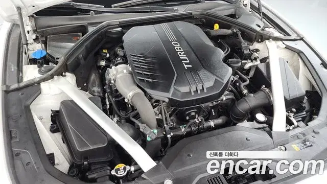 Genesis G70 2021 — Photo 16/35