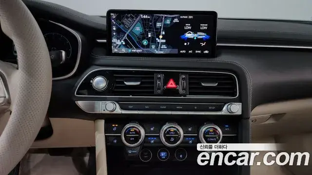 Genesis G70 2021 — Photo 13/35