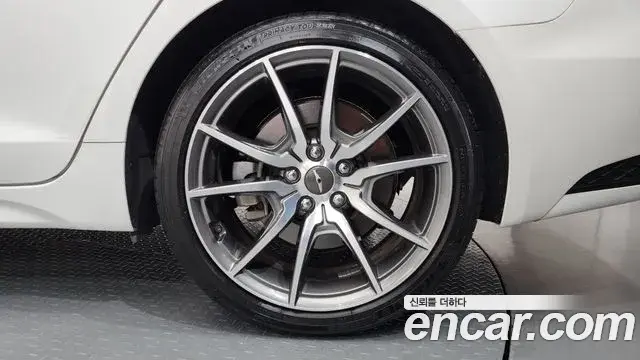 Genesis G70 2021 — Photo 7/35