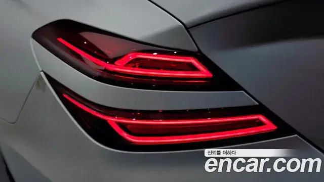 Genesis G70 2021 — Photo 25/35