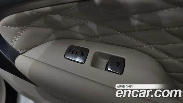 Genesis G70 2021 — Photo 30/35