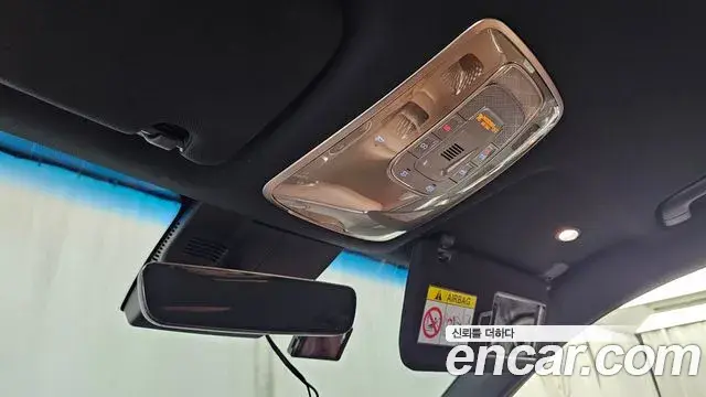 Genesis GV70 2021 — Şəkil 32/32
