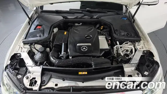 Mercedes-Benz E-Class 2020 — Фото 6/20