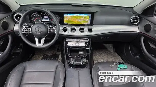 Mercedes-Benz E-Class 2019 — Фото 7/20