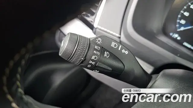 Volvo XC90 2020 — Şəkil 9/38