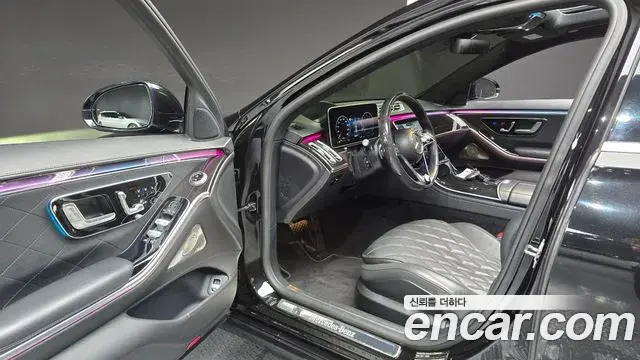 Mercedes-Benz S-Class 2022 — Photo 1/34