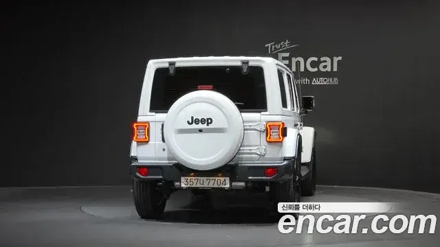 Jeep Wrangler 2020 — Фото 4/20