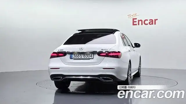 Mercedes-Benz E-Class 2022 — Фото 4/20