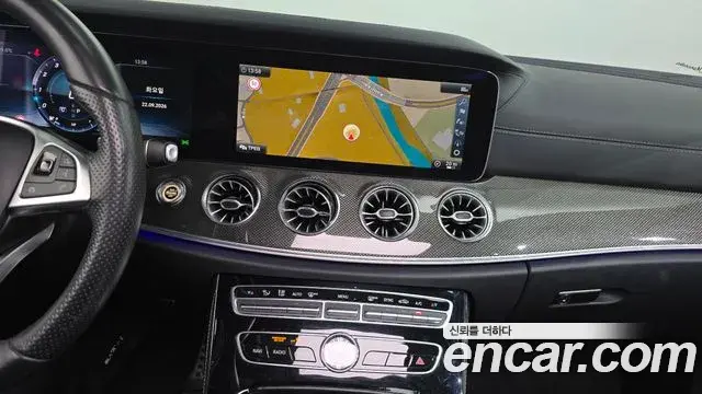 Mercedes-Benz E-Class 2018 — Фото 12/20