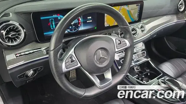 Mercedes-Benz E-Class 2018 — Фото 13/20