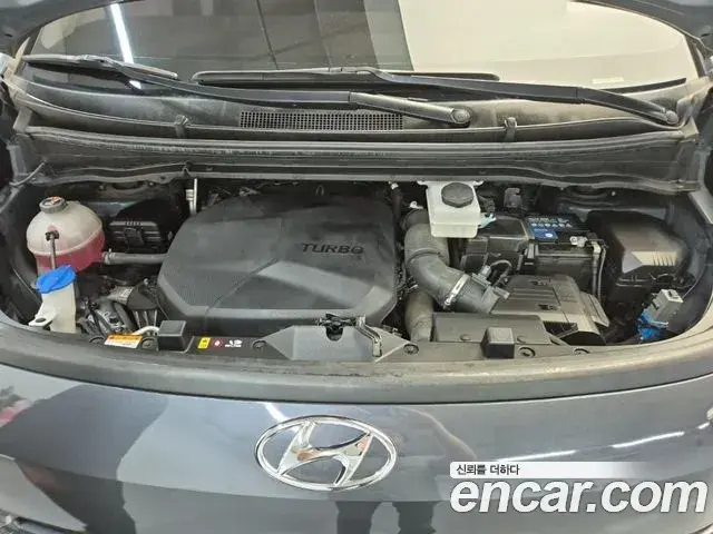 Hyundai Staria 2022 — Фото 4/18