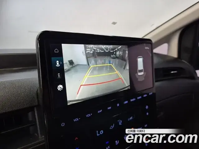 Hyundai Staria 2022 — Фото 12/18